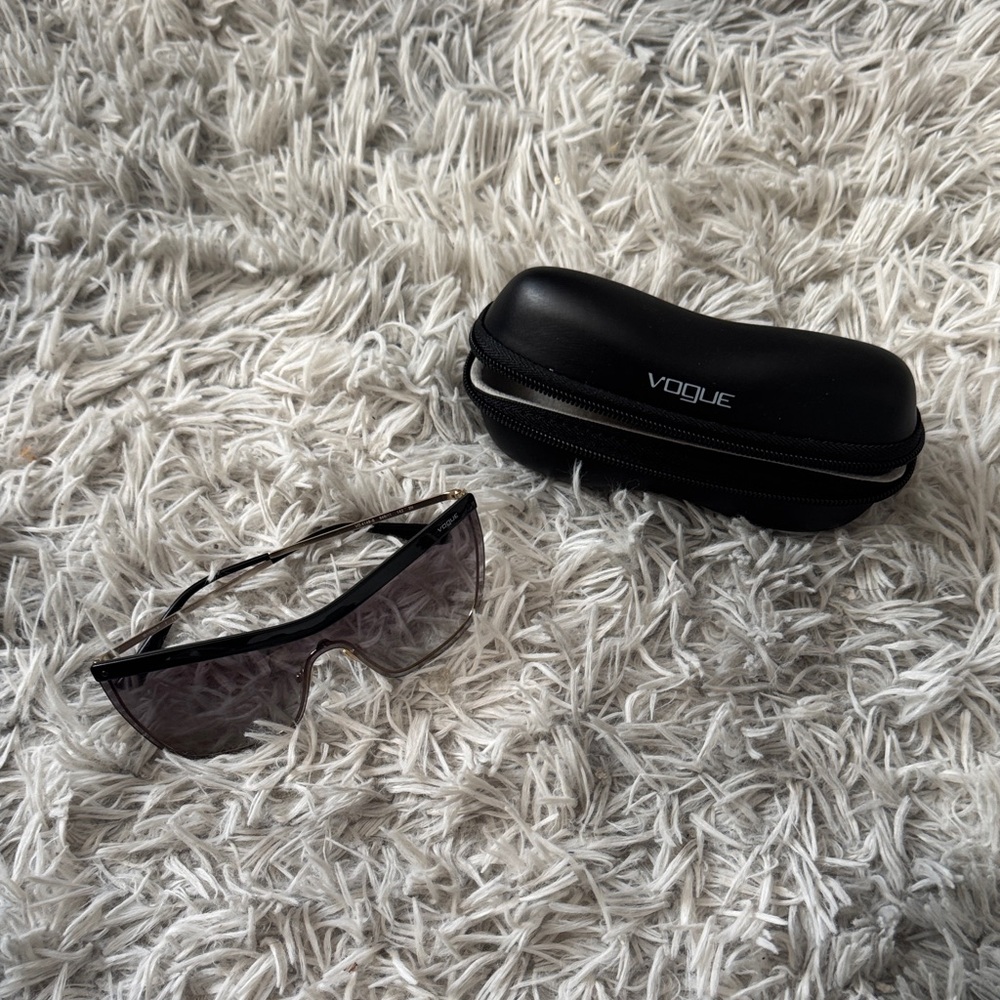 Vogue Black Sunglasses with Case